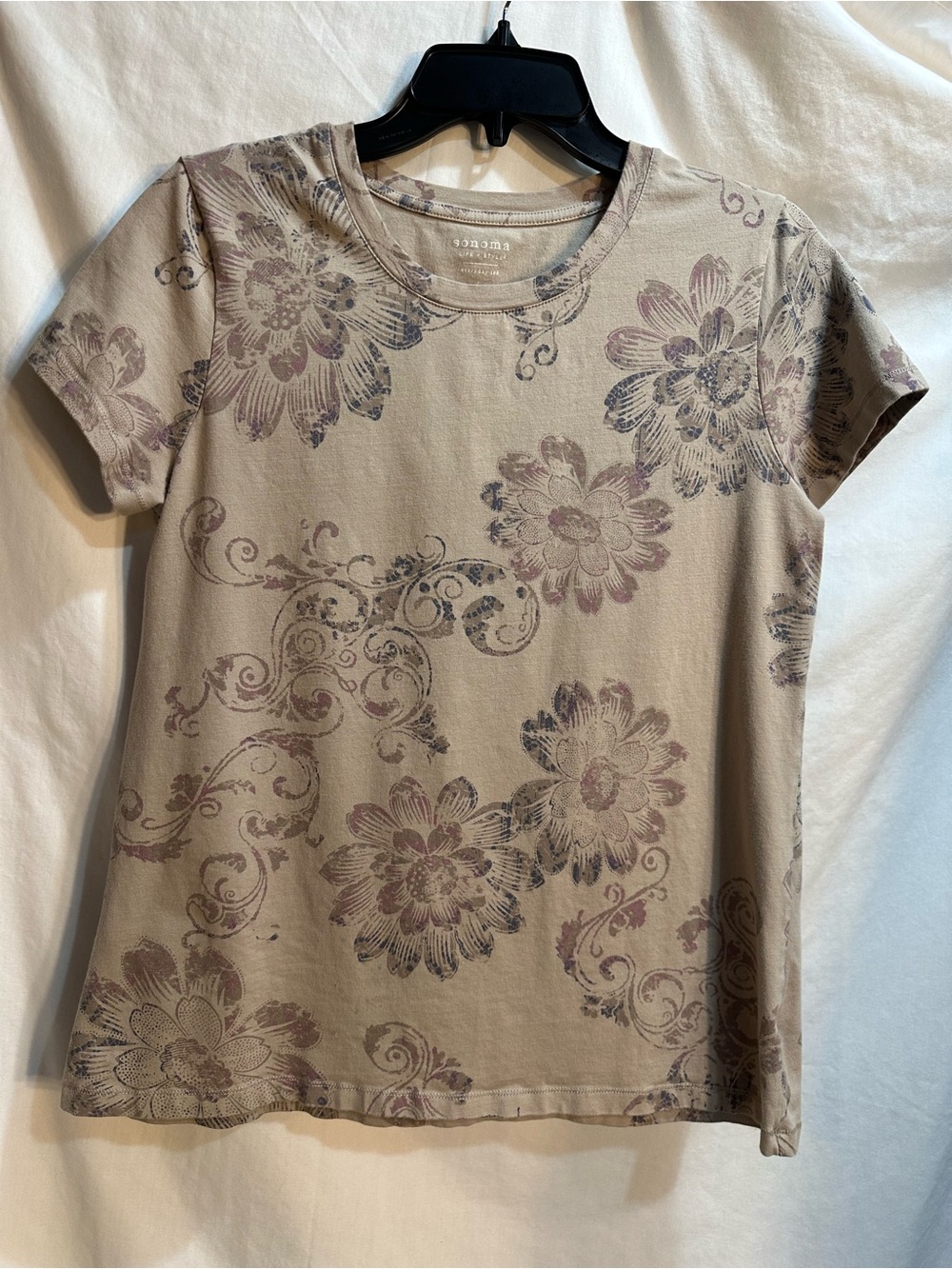 Sonoma taupe tee with mauve floral detail